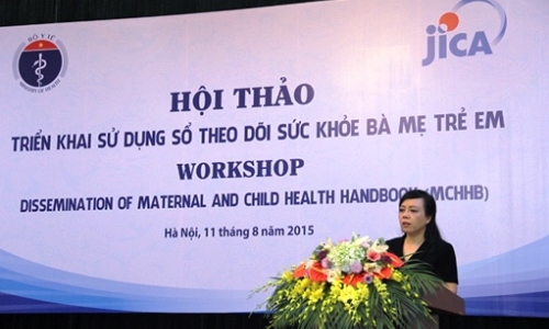 Triển khai Sổ theo dõi Sức khỏe Bà mẹ và Trẻ em